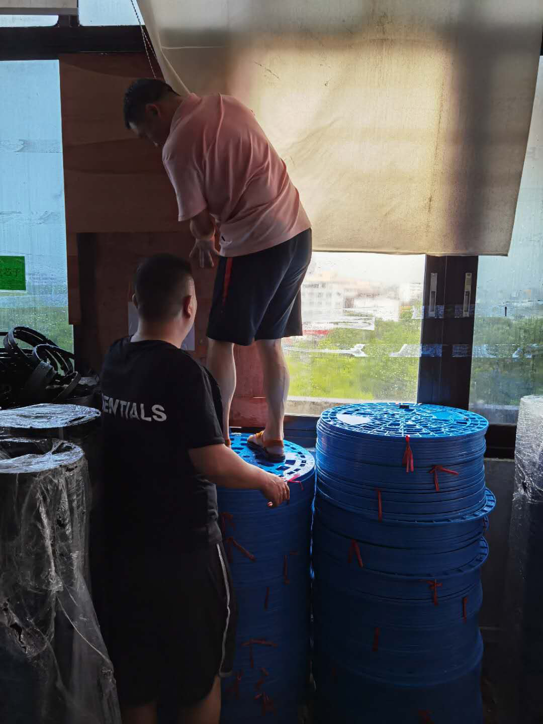 ������4��̨��ϯ�����壬ac���������˄���ͬ���س���̨